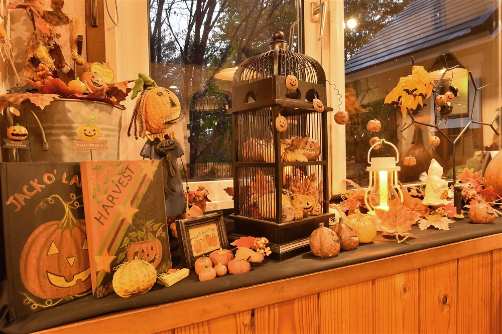 ハロウィン仕様の館内