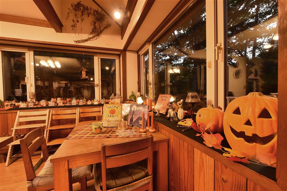ハロウィン仕様の館内